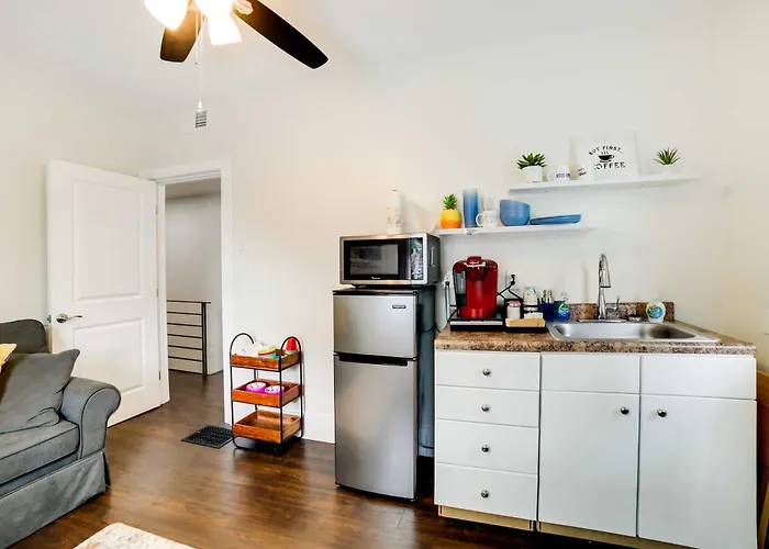 Pet-Friendly Home - 100 Feet To Walnut Street