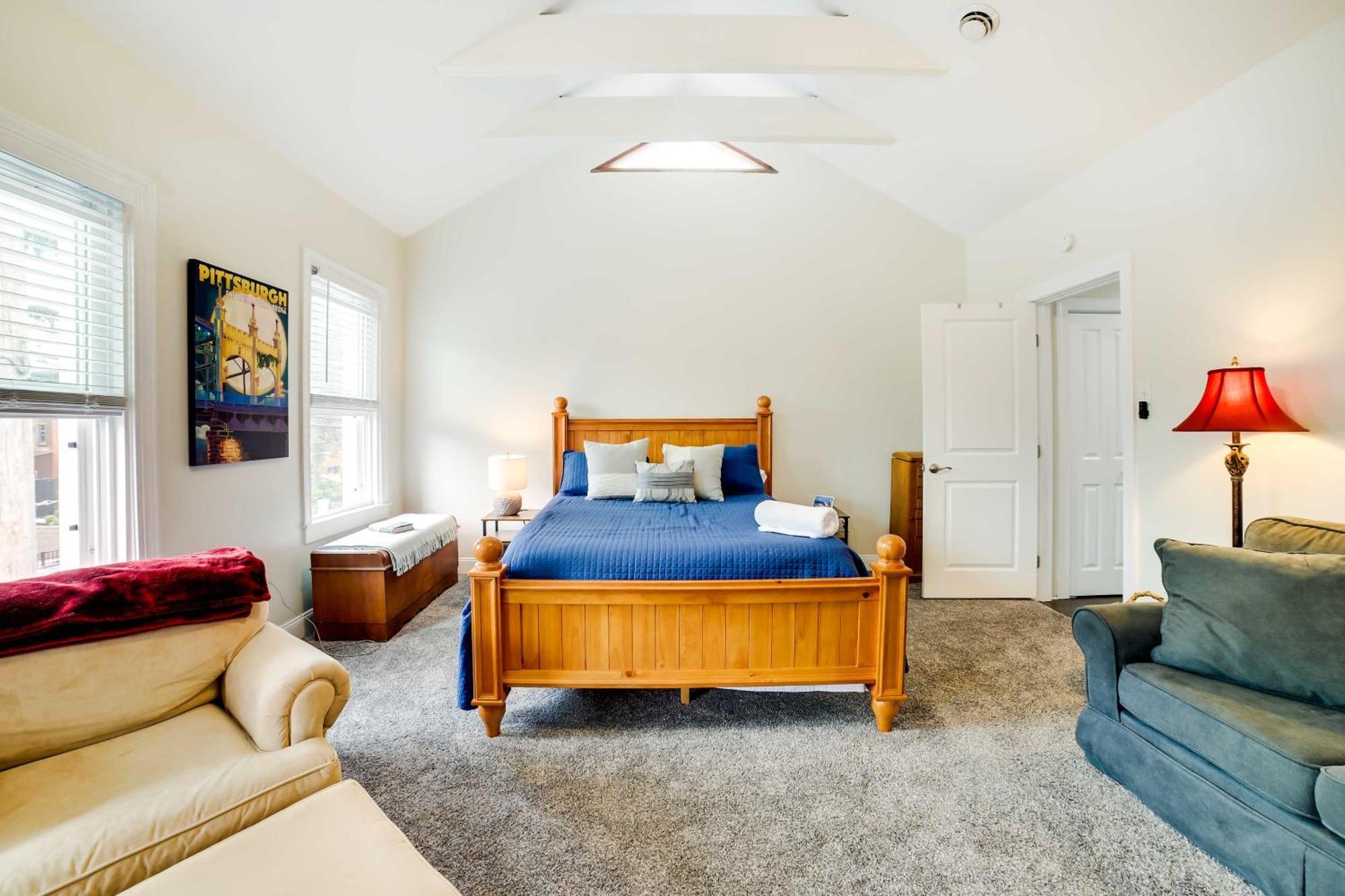 Pet-friendly - 100 Feet To Walnut Street Casa vacanze